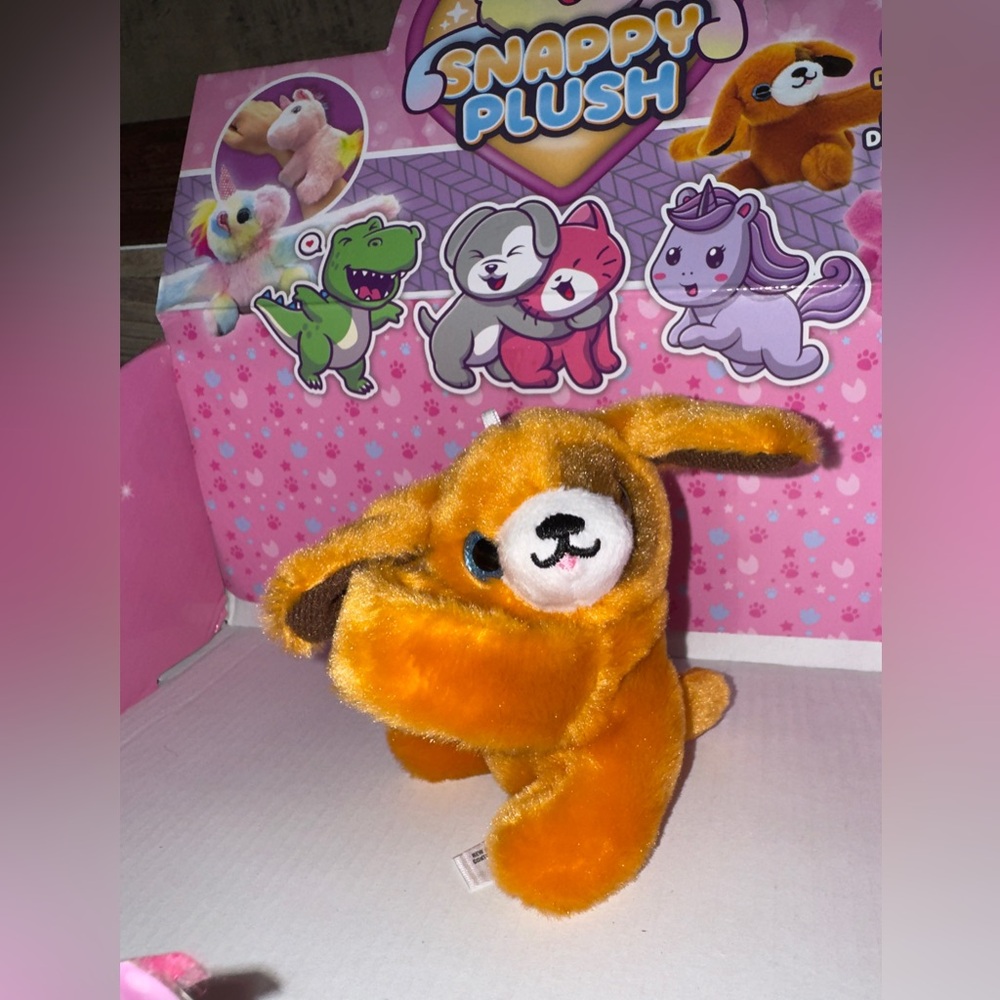 Super Cute 🥰 Snappy Plush bracelet Orange Dog 🐕 - New
